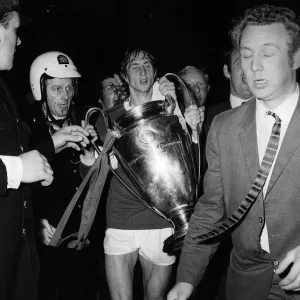 Johan Cruyff of Ajax in Panathinaikos shirt with cup 1971 at Wembley