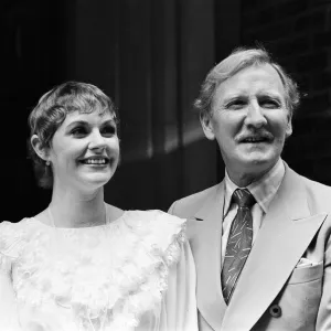 Leslie Phillips marries Angela Scoular at the Queens Chapel of the Savoy