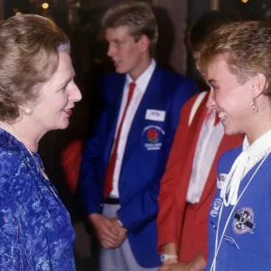 Liz McColgan talking to Margaret Thatcher July 1986