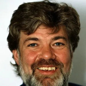 Matthew Kelly tv presenter from You Bet