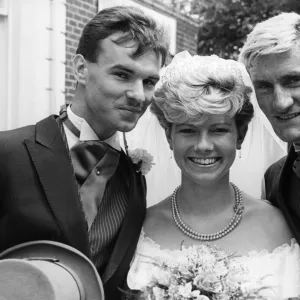 Middlesbrough player Peter Beagrie marries wife Lynn with team mate Tony Mowbray as best