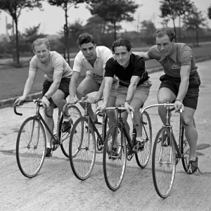 Reg Harris Print - 1948 Olympic Cyclist and World Sprint Champion Reg Harris Print - 1948 Olympic Cyclist and World Sprint Champion