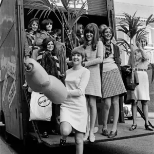 Biba Boutique Print: Moving to Kensington Biba Boutique Print: Moving to Kensington