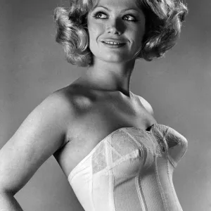 1950s Lingerie Print: Basque-Style Underwear 1950s Lingerie Print: Basque-Style Underwear
