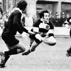 Rugby Print: Gareth Edwards 1973 Barbarians v New Zealand Rugby Print: Gareth Edwards 1973 Barbarians v New Zealand