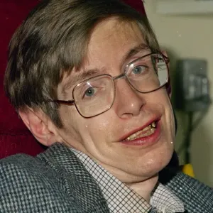 Stephen Hawking, CH, CBE, FRS, FRSA (né le 8 janvier 1942) Stephen Hawking, CH, CBE, FRS, FRSA (né le 8 janvier 1942)