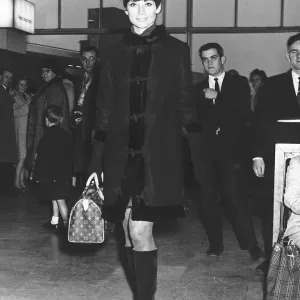 Audrey Hepburn at Heathrow Airport Print (00142) Audrey Hepburn at Heathrow Airport Print (00142)
