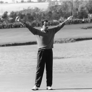 Sam Torrance Ryder Cup Winning Moment Print 1985 Sam Torrance Ryder Cup Winning Moment Print 1985