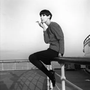 Peggy Moffitt in Southampton, 1965 Print