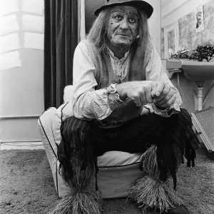 Jon Pertwee as Wurzel Gummidge Print, December 1981 Jon Pertwee as Wurzel Gummidge Print, December 1981
