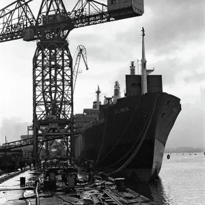 La construcción naval en Smiths Dock. Middlesbrough, North Yorkshire. 1972