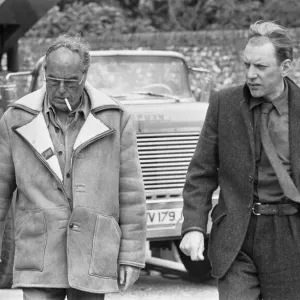 Il regista John Sturges (a sinistra) visto qui con l'attore Donald Sutherland durante le riprese. Il regista John Sturges (a sinistra) visto qui con l'attore Donald Sutherland durante le riprese.