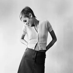 Twiggy Print - October 1966 Mirror and Herald Shoot Twiggy Print - October 1966 Mirror and Herald Shoot