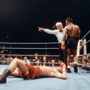 Título de peso supermedio de la WBC, Nigel Benn vs Lou Gent. Centro de Exposiciones Earl's Court. Título de peso supermedio de la WBC, Nigel Benn vs Lou Gent. Centro de Exposiciones Earl's Court.