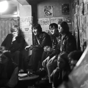 The Oddfellows Arms, Oldbury Print 10th December 1969 The Oddfellows Arms, Oldbury Print 10th December 1969