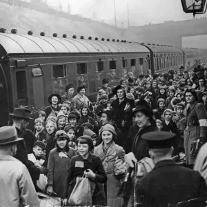 Birmingham Evacuees Arrive at Ripley Station Print 1940 Birmingham Evacuees Arrive at Ripley Station Print 1940