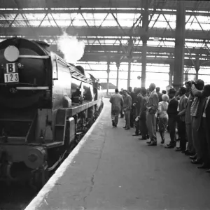Train Arrives at Waterloo Station, 30th June 1962 Print Train Arrives at Waterloo Station, 30th June 1962 Print