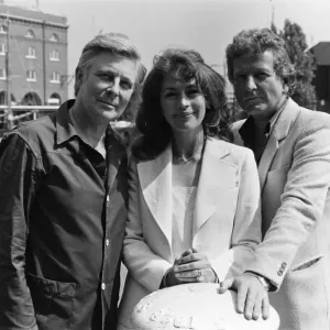 De izquierda a derecha, Paul Daneman, Nanette Newman y Keith Barron. De izquierda a derecha, Paul Daneman, Nanette Newman y Keith Barron.