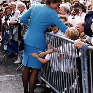 Princess Diana with the crowd after visiting Bury St Edmunds