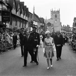 Queen Elizabeth II visits Chapel Street, Stratford-upon-Avon. 27th June 1975