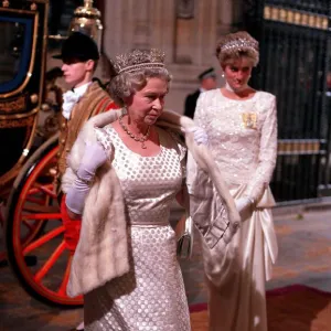 THE QUEEN AND THE PRINCESS OF WALES ARRIVING AT THE STATE OPENING OF PARLIAMENT 1991