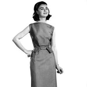 Reveille fashions 1962: Evening glamour. November 1962 P011090