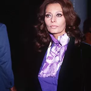 Sophia Loren Actress - November 1977 dbase msi