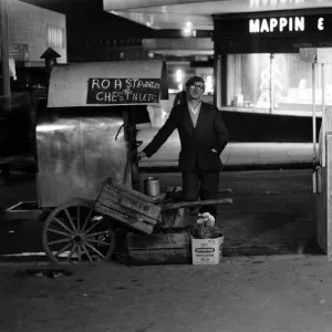 Street traders at the corner of Bull Street and Temple Row. Birmingham, West Midlands