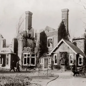 Suffragettes Arson Attack March 1913 Suffragettes fire home of Lady White in