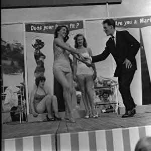 Sunday Pictorial Beach Beauty contest with Bruce Forysth at Torquay
