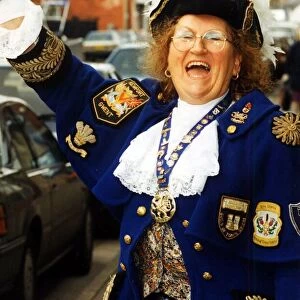 Town Criers - Oyez, Oyez, Newports first lady town crier for 200 yrs