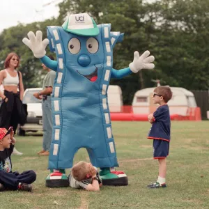 Young children enjoy St Helens show. Sherdley Park, St Helen, Merseyside. 27th July 1996