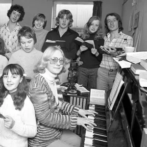 November Collection: 25 Nov 1975