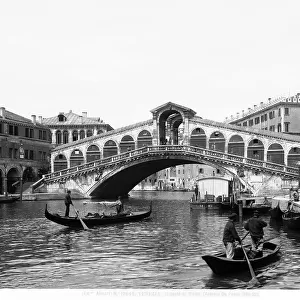 Bridges Premium Framed Print Collection: Rialto Bridge, Venice