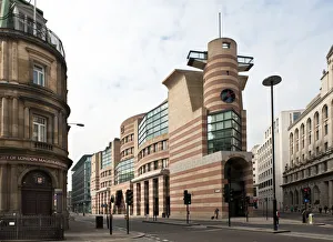 Images Dated 20th March 2011: No 1 Poultry DP131021
