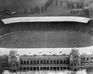 <b class=qtipBold><figcaption>1926 FA Cup Final EPW015321</figcaption></b><br>WEMBLEY STADIUM, Middlesex, London. The 1926 FA Cup Final in progress between Bolton Wanderers and Manchester City. Bolton won 1-0 in a match attended by 91, 447. Photographed on 26th April 1926. Aerofilms Collection (see Links).<br><em>© Historic England</em> 1926 FA Cup Final EPW015321