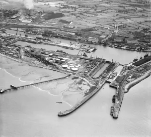Bristol Prints: Avonmouth Royal Edward Dock Print 1946