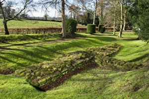 <b class=qtipBold><figcaption>Aldborough Roman Town DP169533</figcaption></b><br>ALDBOROUGH ROMAN TOWN, North Yorkshire. Largest visible section of town wall, viewed from the east.<br><em>© Historic England Archive</em> Aldborough Roman Town DP169533