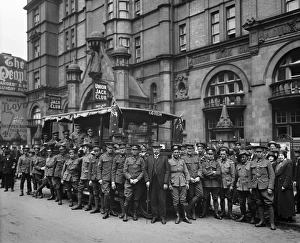 Australian soldiers at the Union Jack Club BL23031_001 Australian soldiers at the Union Jack Club BL23031_001