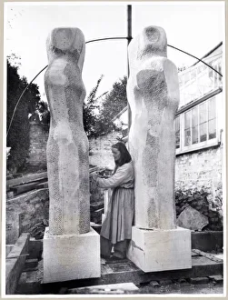 Artists Studio Gallery: Barbara Hepworth at her studio OP32772