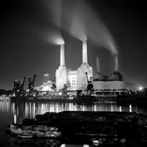 Industrial Gallery: Battersea Power Station a98_05903