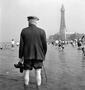 Beach Collection: Blackpool a047928