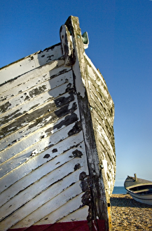 <b class=qtipBold><figcaption>Boats N080605</figcaption></b><br>Two boats on Deal beach in Kent.<br><em>© Historic England</em> Boats N080605