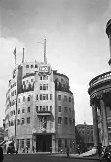 <b class=qtipBold><figcaption>Broadcasting House SAM01_03_0989</figcaption></b><br>Broadcasting House, Portland Place, London. BBC. Photographed in August 1939 by Julian J Samuels.<br><em>© Historic England Archive</em> Broadcasting House SAM01_03_0989