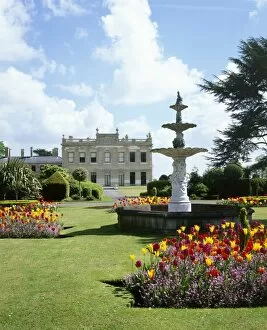 Images Dated 3rd August 2007: Brodsworth Hall and Gardens K041024