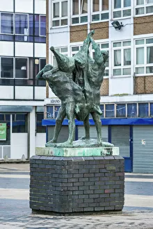 <b class=qtipBold><figcaption>Brown - Meat Porters DP178265</figcaption></b><br>Meat Porters (1959) by Ralph Brown, Market Square, Town Centre, Harlow, Essex. General view from the south west. Photographed by Steven Baker 2015.<br><em>© Historic England</em> Brown - Meat Porters DP178265