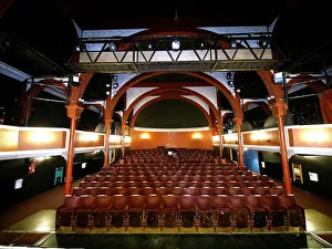 Conversion Gallery: Cheltenham Playhouse PLA01_09_038