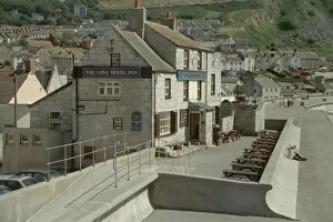 Images Dated 8th August 2001: The Cove House Inn