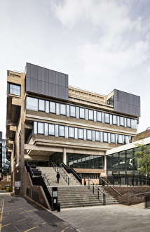 <b class=qtipBold><figcaption>David Attenborough building DP217312</figcaption></b><br>The David Attenborough building, Downing Street, Cambridge, Cambridgeshire.<br><em>© Historic England Archive</em> David Attenborough building DP217312