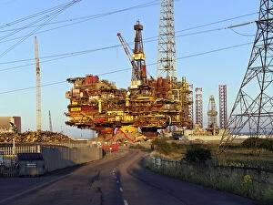 Oil Industry Gallery: Decommissioned oil rig DP249057